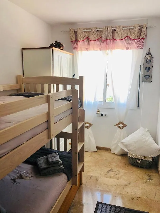 Apartamento con terraza y piscina en Malgrat de Mar España