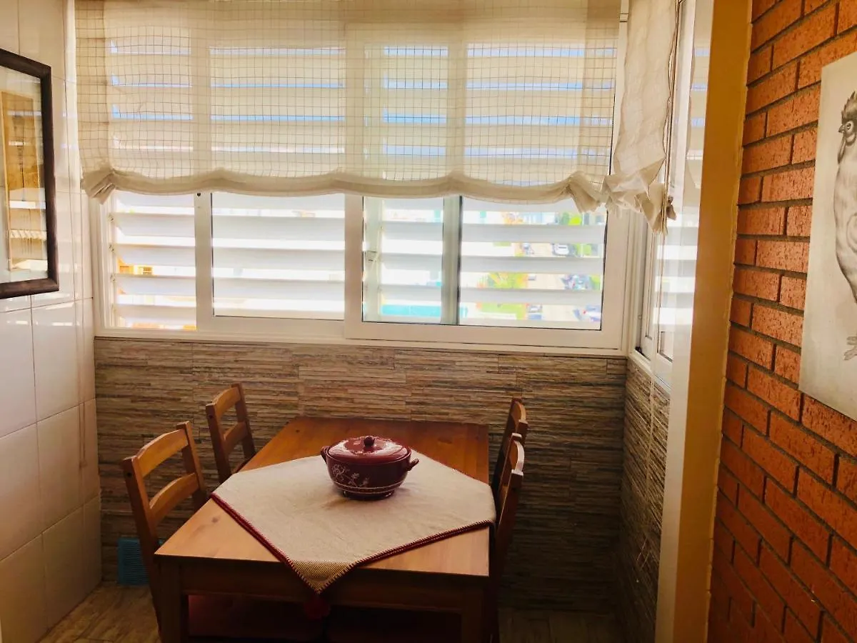 Apartamento Con Terraza Y Piscina En Malgrat De Mar Spanyolország